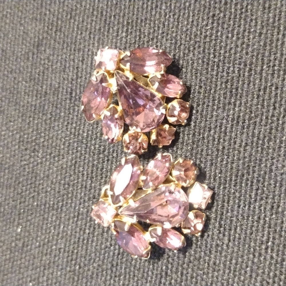 Vintage Purple Crystal Rhinestone Clip On Earrings